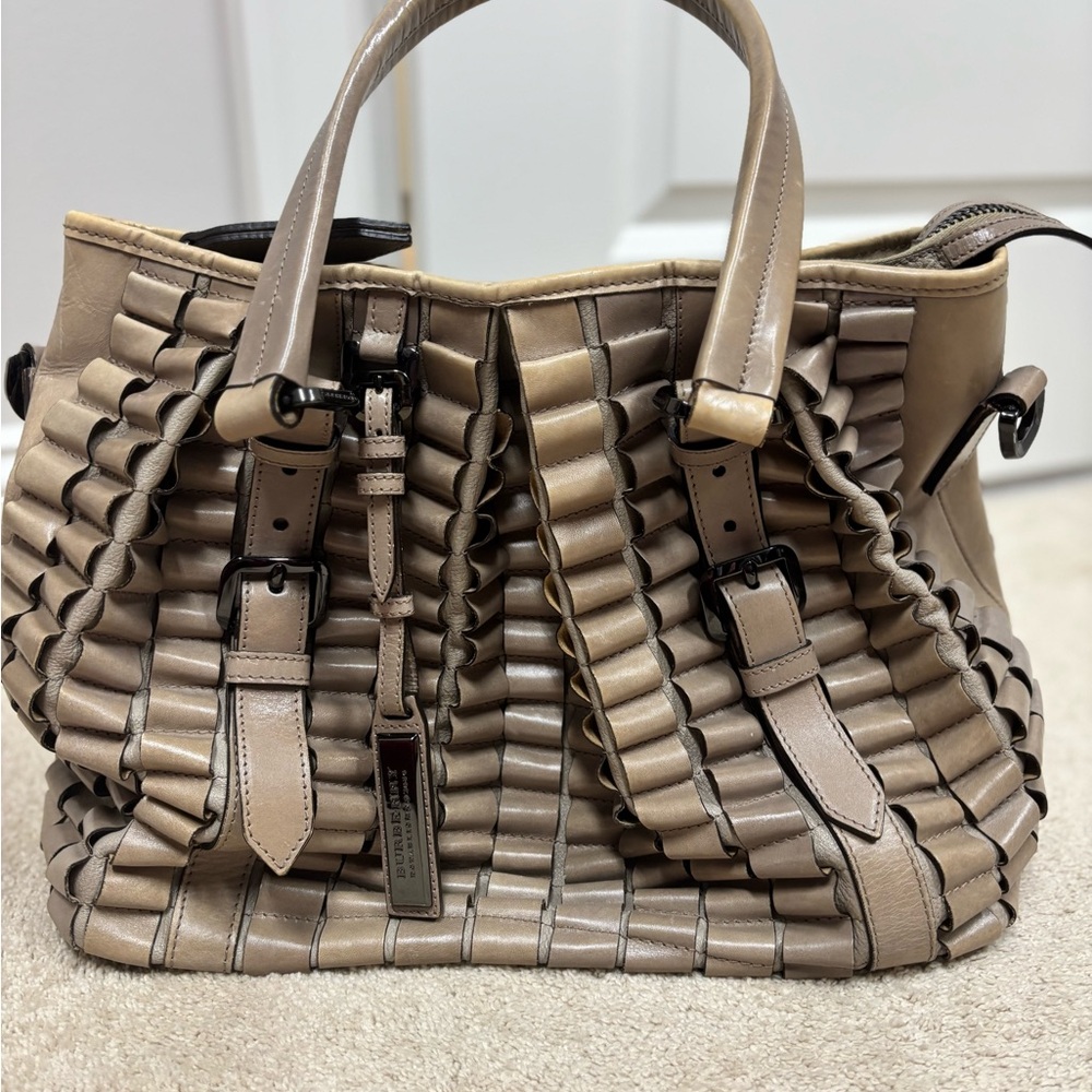 Burberry Cartridge Pleat Tote bag